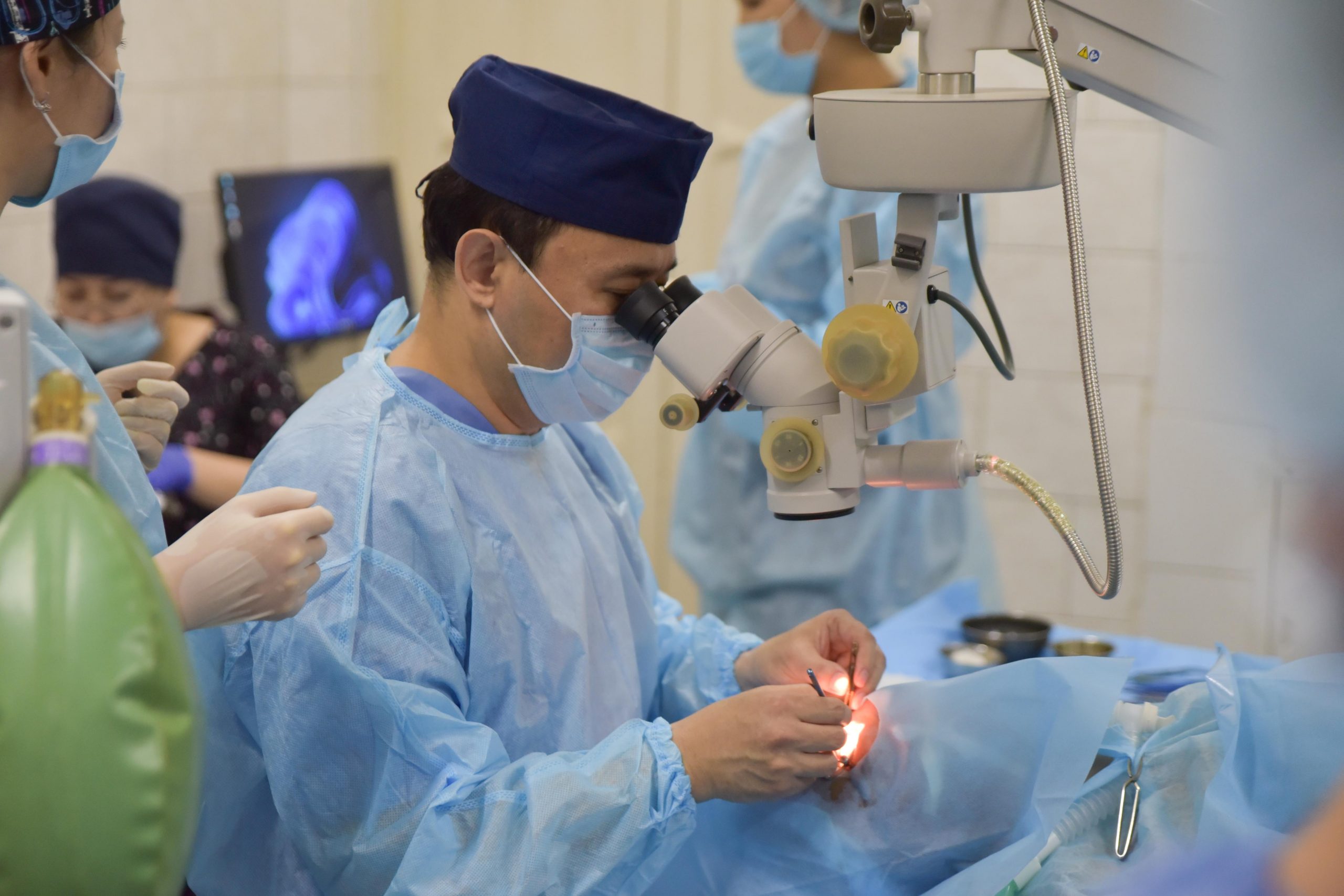 нуждающихся в операции