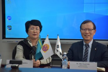 КазНМУ обсудил вопросы сотрудничества с ведущей централизованной лабораторией Южной Кореи