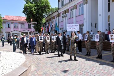 Праздник памяти и мужества: КазНМУ отметил День защитника Отечества и 80-летие Победы