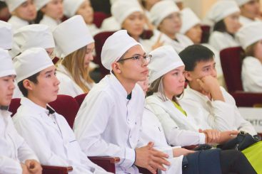 Конкурс по присуждению вакантных образовательных грантов, высвободившихся в процессе получения высшего образования по специальности  В072-«Технология фармацевтического производства»