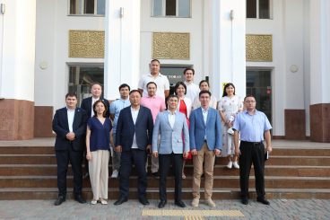 КазНМУ посетила делегация КБТУ