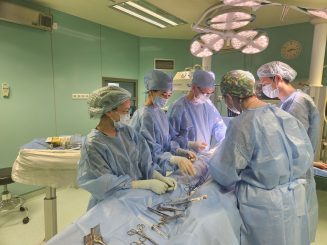 Впервые в Казахстане проведены две уникальные детские операции