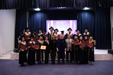 В SDU University вручили дипломы выпускникам двудипломной программы EMBA КазНМУ и SDU University