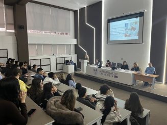 День открытых дверей для школьников прошел в КазНМУ