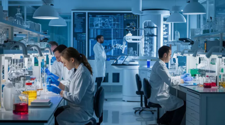 Как пережить весну, если скачет давление и болит голова: совет профессоров и резидентов из Алматы