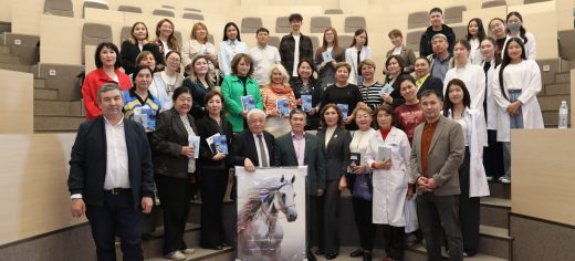 В КазНМУ прошла встреча с академиком Оразалы Сабден