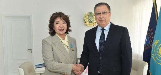 Первый проректор КазНМУ Диляра Кайдарова прочитала лекцию на тему: «Инновации в онкологии»