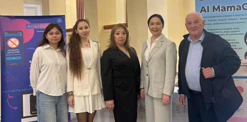 Учёные КазНМУ представили инновационные разработки на выставке ко Дню науки