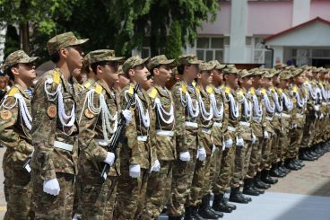 Более 200 будущих врачей приняли военную присягу в Алматы