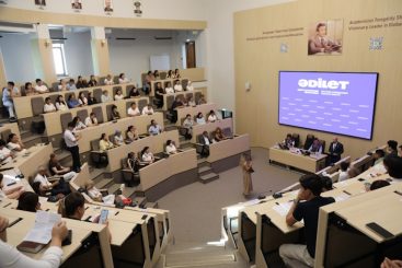 Кандидаты от партии “Әділет” провели встречи в Алматы, Астане и Туркестане
