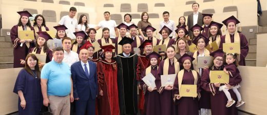 В КазНМУ — новое поколение ученых: семь исследователей получили дипломы PhD