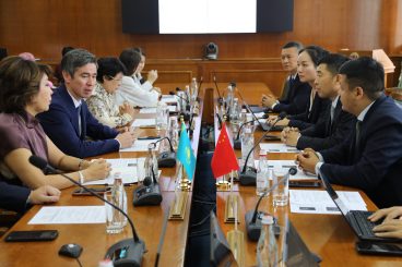 КазНМУ и Mindray расширяют сотрудничество в сфере медицинского образования и технологий