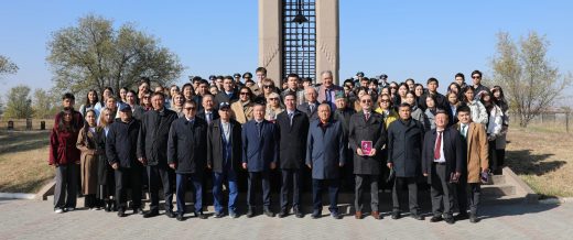 В Жаналыке почтили память Санжара Асфендиярова в день его 137-летия
